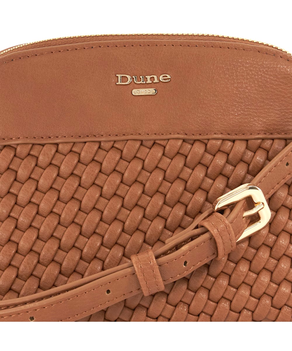 Distinct - Tan