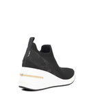 Elevates - Black