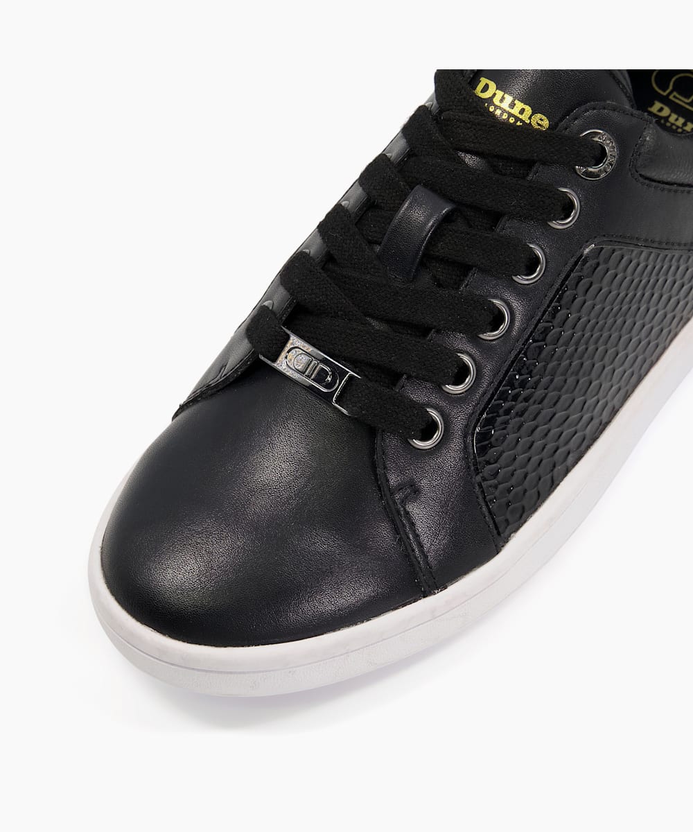 Estie - Black